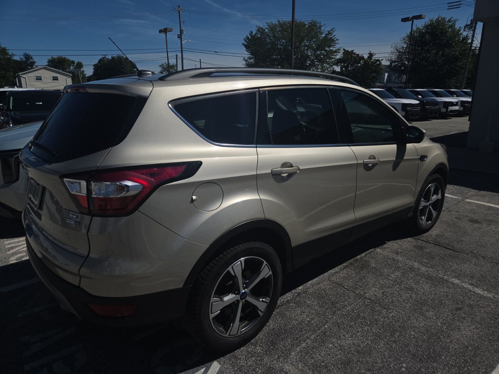 Used 2017 Ford Escape SE w/ SE Leather Comfort Package AWD/4WD image 5