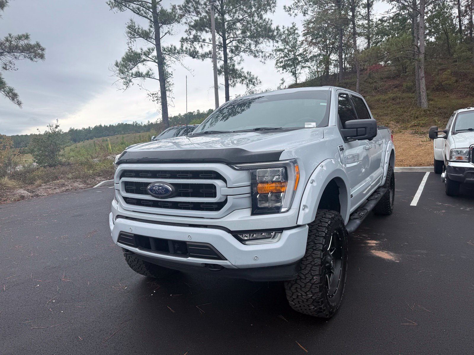 Used 2022 Ford F150 XLT w/ Equipment Group 302A High AWD/4WD image 3