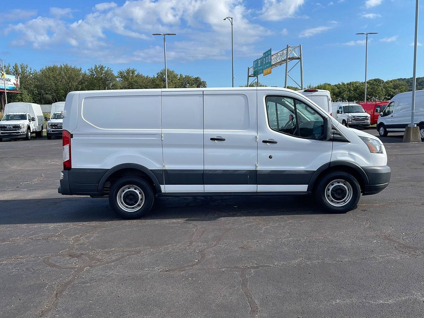 Used 2017 Ford Transit 150 130 Low Roof RWD image 6