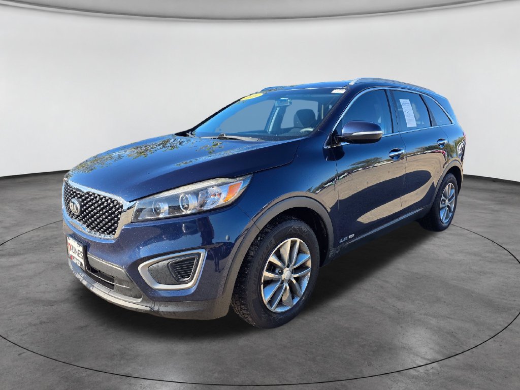 Used 2016 Kia Sorento LX AWD/4WD image 3