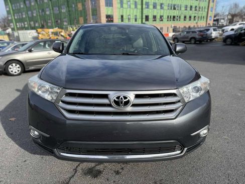 Used 2013 Toyota Highlander Limited image 2