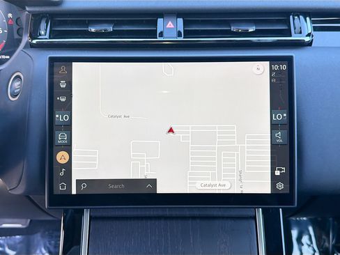 Used 2025 Land Rover Range Rover Velar Dynamic SE image 32