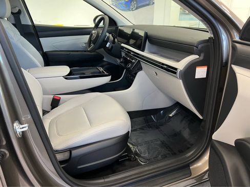 New 2026 Hyundai Tucson Blue SE image 19