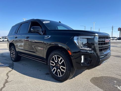 Used 2023 GMC Yukon AT4 w/ AT4 Premium Package image 8