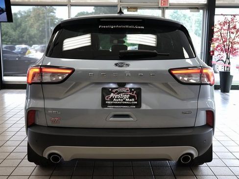 Used 2022 Ford Escape SEL w/ Technology Package image 14