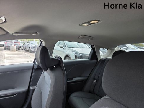 New 2026 Kia K4 LXS FWD image 13