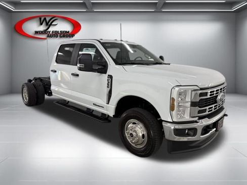 New 2026 Ford F350 XL w/ XL Chrome Package image 3