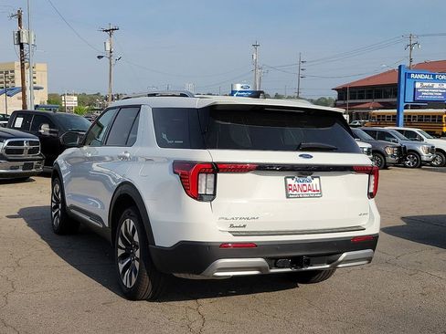 New 2026 Ford Explorer Platinum AWD/4WD image 4