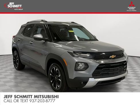 Used 2023 Chevrolet TrailBlazer LT FWD image 1