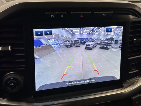 Used 2023 Ford F150 Lariat w/ Trailer Tow Package image 38