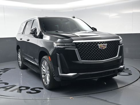 Used 2021 Cadillac Escalade Premium Luxury image 3