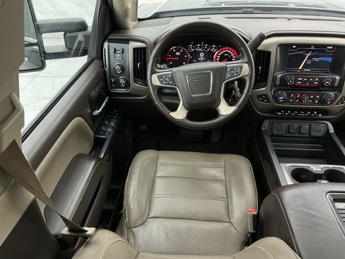 Used 2016 GMC Sierra 2500 Denali w/ Duramax Plus Package AWD/4WD image 33