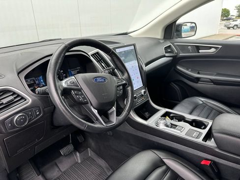 Certified 2022 Ford Edge SEL w/ Convenience Package AWD/4WD image 15