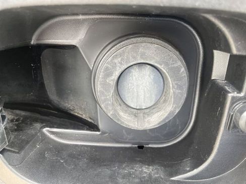 Used 2020 Chevrolet Traverse LT FWD image 7