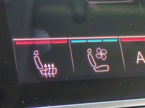 Used 2019 Audi Q8 Premium Plus w/ Premium Plus image 24