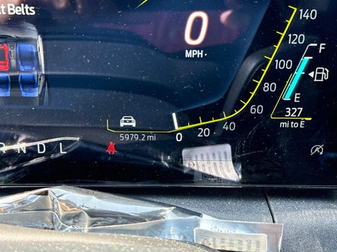 Used 2025 Ford Mustang Coupe RWD image 11
