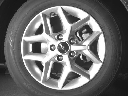 Used 2025 Kia Soul LX w/ LX Technology Package FWD image 13