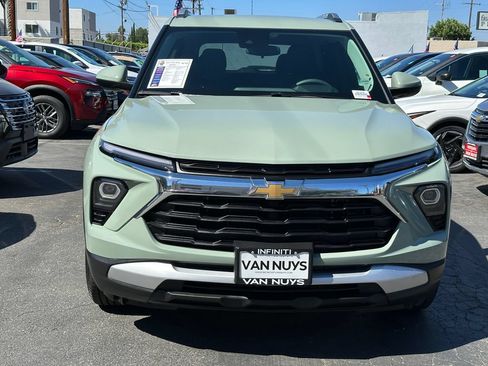 Used 2025 Chevrolet TrailBlazer LT FWD image 11