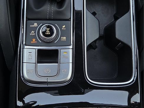 Used 2025 Kia Telluride SX Prestige X-Line AWD/4WD image 19