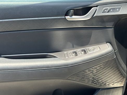 Used 2023 Hyundai Palisade Limited FWD image 12