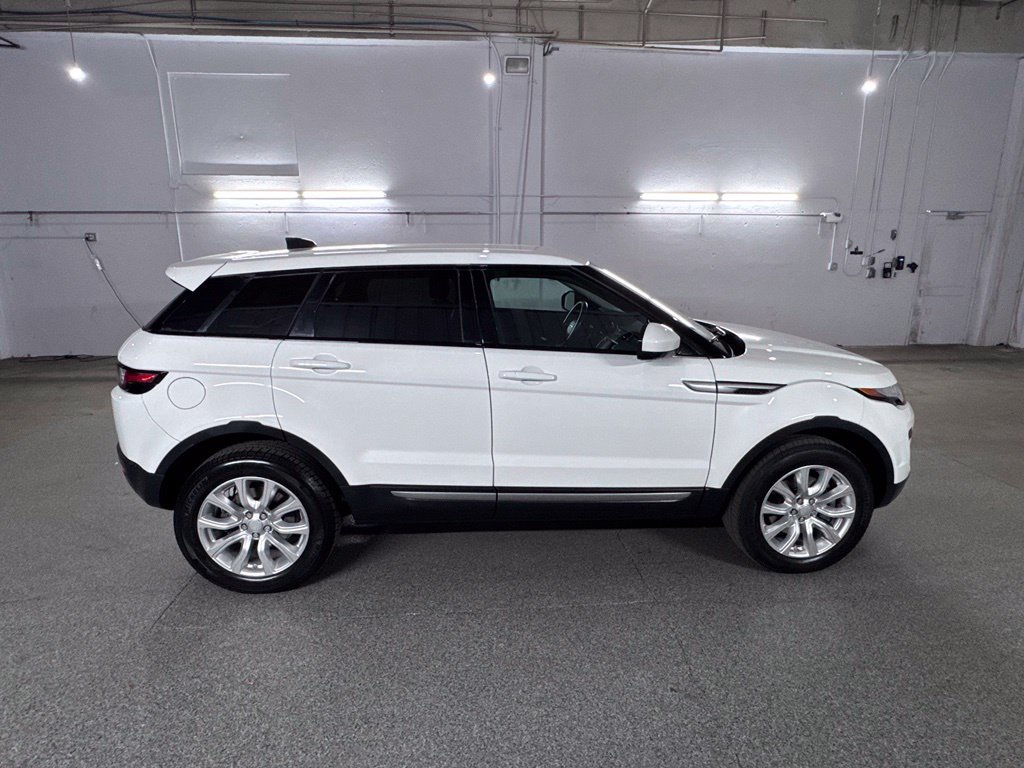 Used 2019 Land Rover Range Rover Evoque AWD/4WD image 8