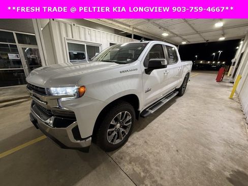 Used 2021 Chevrolet Silverado 1500 LT image 3