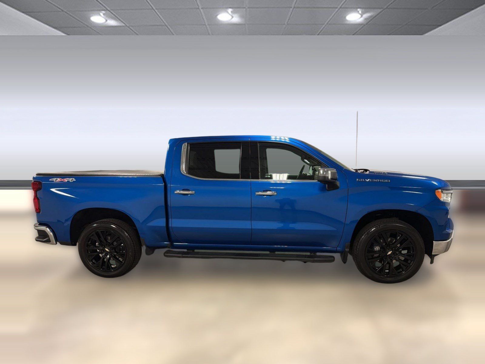 Used 2023 Chevrolet Silverado 1500 LTZ AWD/4WD image 7