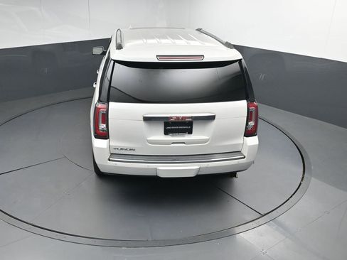 Used 2018 GMC Yukon Denali w/ Denali Ultimate Package AWD/4WD image 39