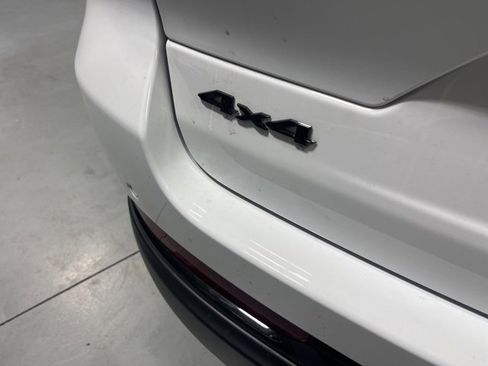 New 2025 Jeep Grand Cherokee 4WD image 28