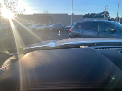 Used 2020 GMC Sierra 1500 AT4 w/ AT4 Premium Package image 16