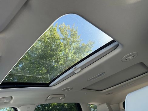 Used 2023 Buick Enclave Avenir w/ Avenir Technology Package image 48