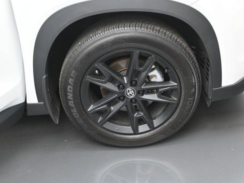 Certified 2026 Toyota Grand Highlander AWD image 42