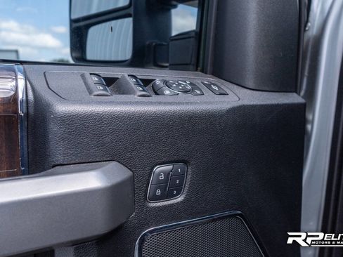 Used 2017 Ford F250 Platinum w/ Platinum Ultimate Package image 71