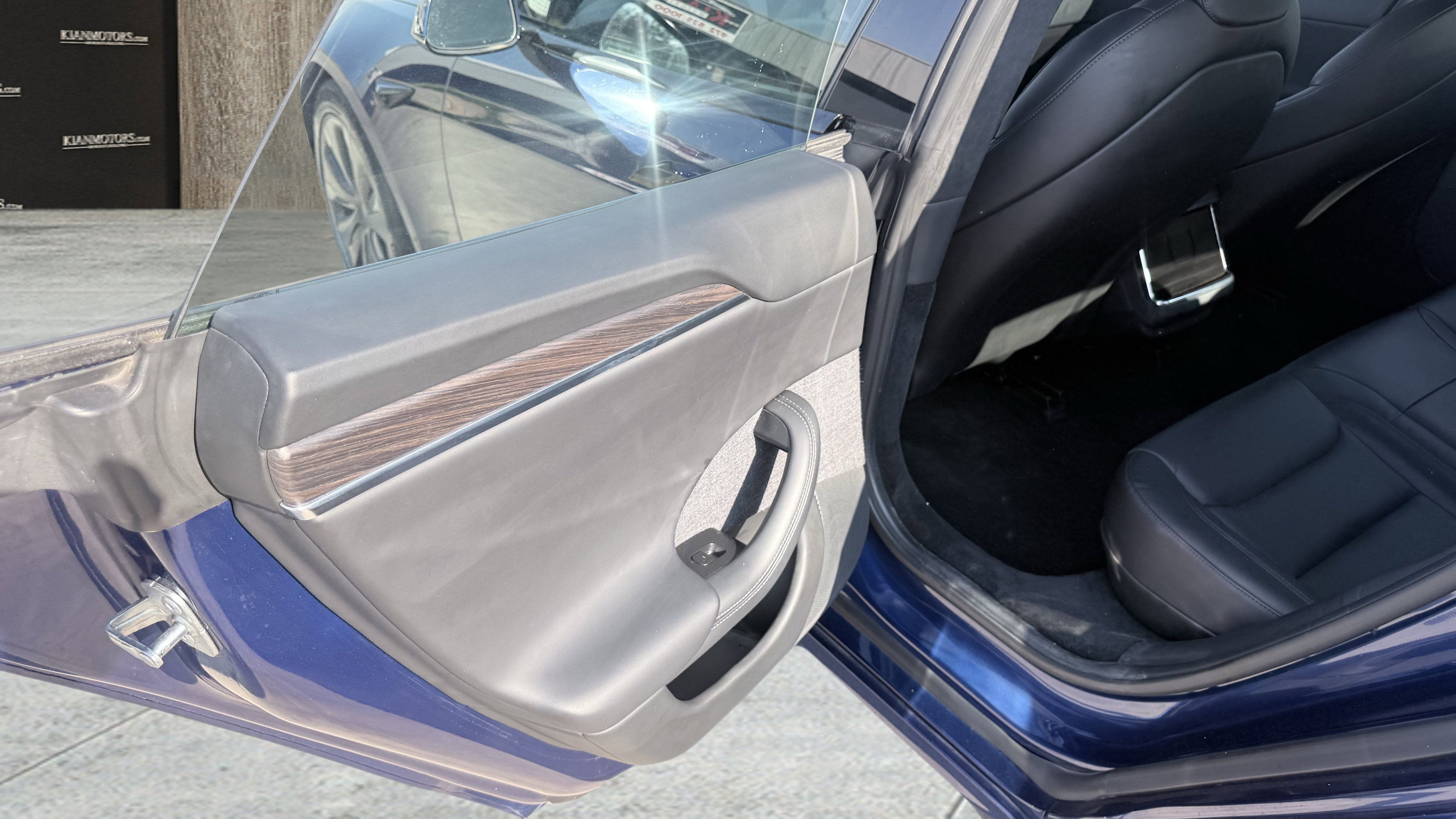 Used 2023 Tesla Model S AWD/4WD image 21