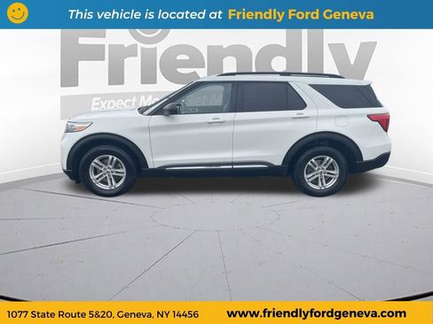Used 2022 Ford Explorer XLT w/ Equipment Group 202A AWD/4WD image 8