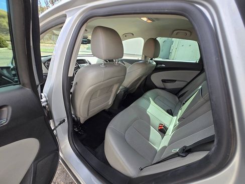 Used 2013 Buick Verano FWD image 24