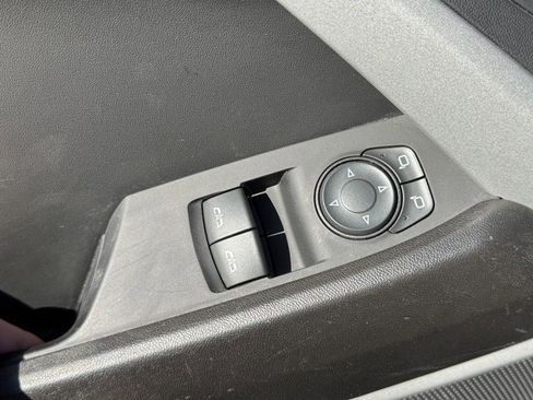 Used 2021 Chevrolet Camaro LT image 22