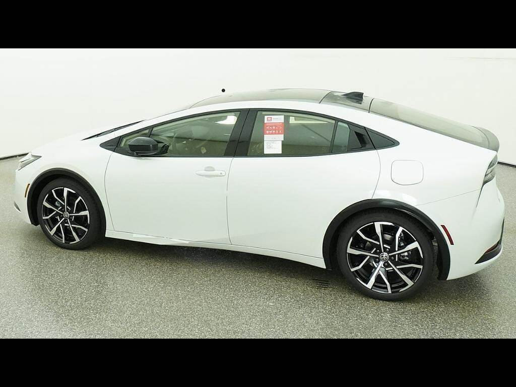 New 2026 Toyota Prius Plug-In Hybrid FWD image 66