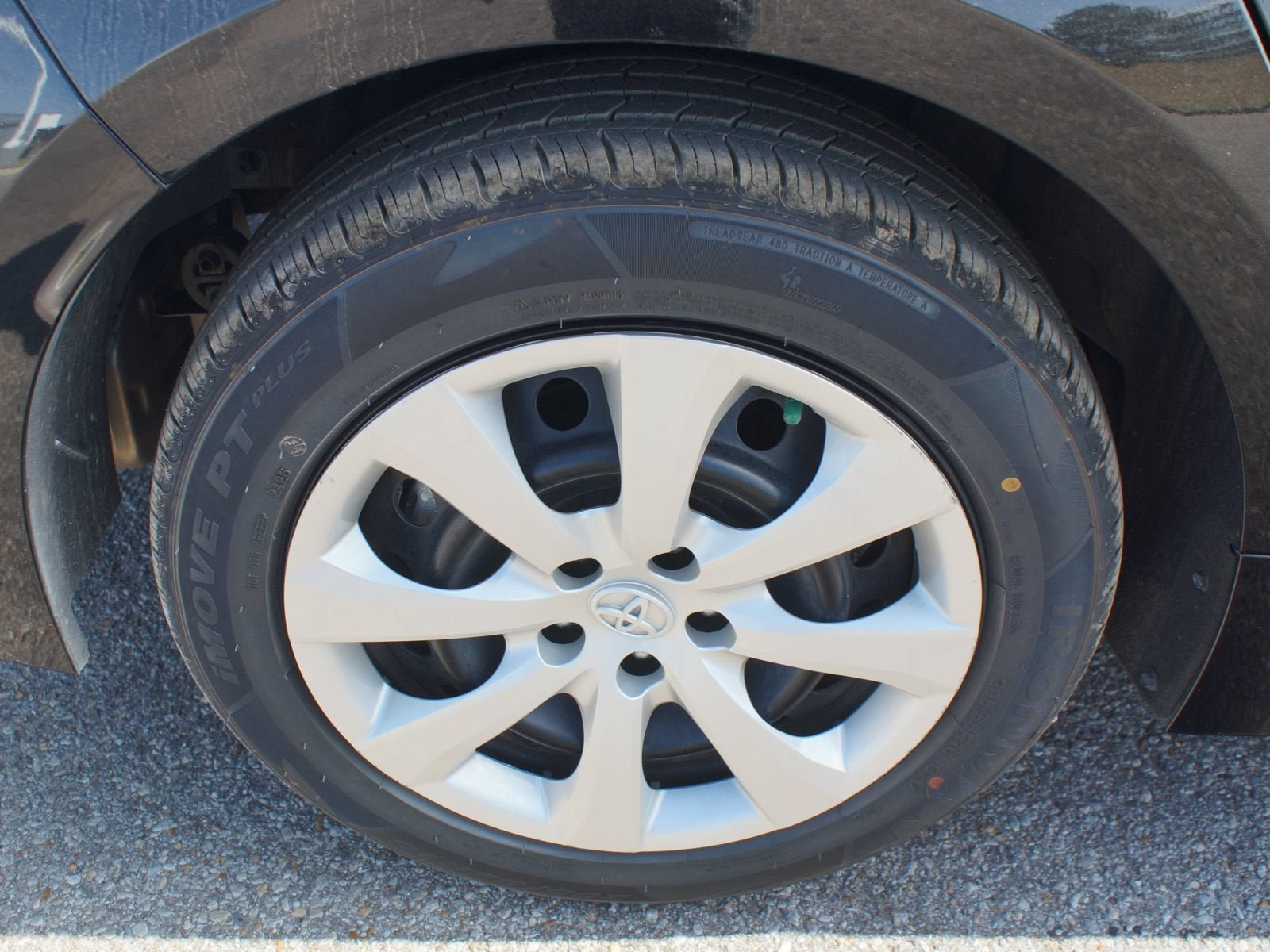 Used 2024 Toyota Corolla LE FWD image 24