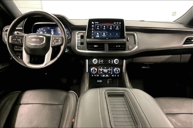 Used 2023 GMC Yukon XL SLT w/ SLT Premium Package AWD/4WD image 19