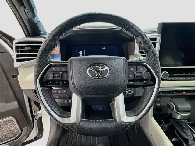 Used 2024 Toyota Sequoia Capstone AWD/4WD image 10