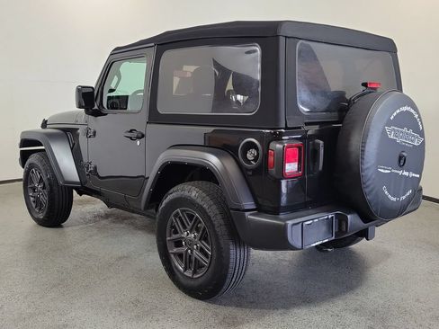 Used 2024 Jeep Wrangler Sport AWD/4WD image 6