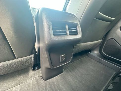 Used 2024 Chevrolet Equinox RS FWD image 24