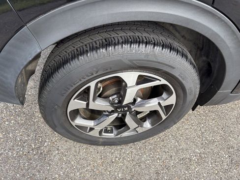 Used 2021 Kia Sportage LX image 14