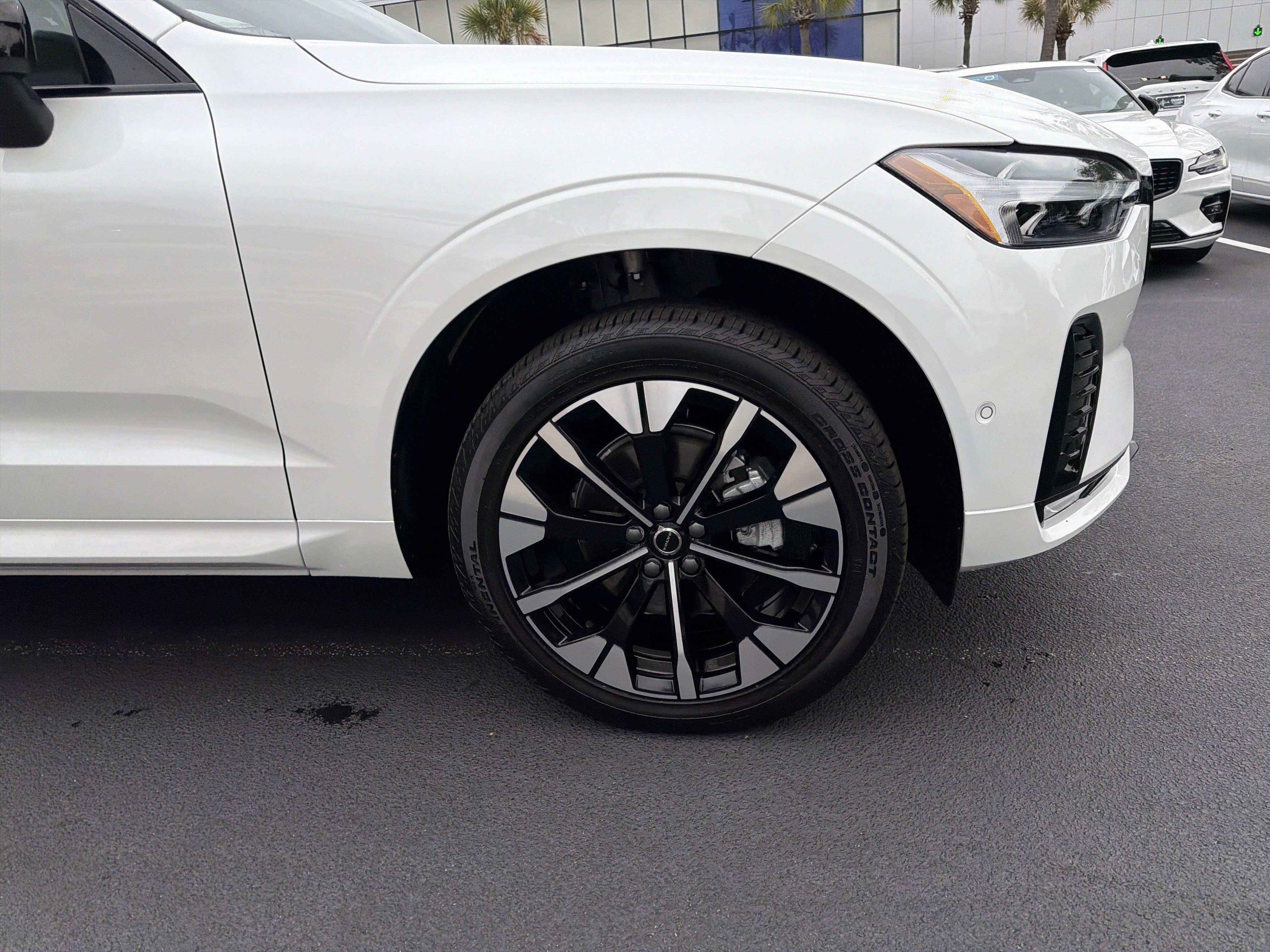 Certified 2026 Volvo XC60 B5 Plus w/ Protection Package Premier AWD/4WD image 13