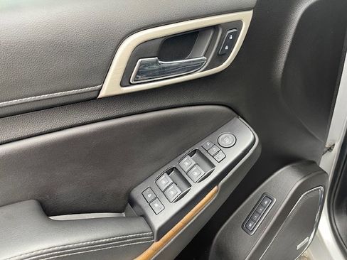 Used 2019 GMC Yukon XL Denali w/ Denali Ultimate Package image 10