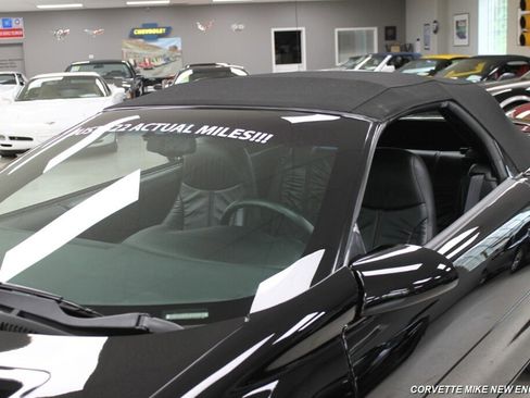 Used 1995 Chevrolet Camaro Z28 image 16