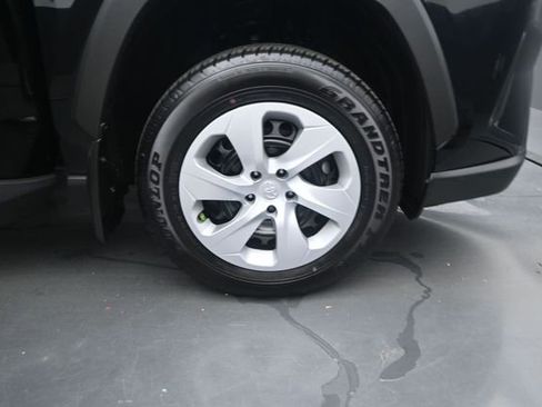 Used 2025 Toyota RAV4 LE AWD/4WD image 16