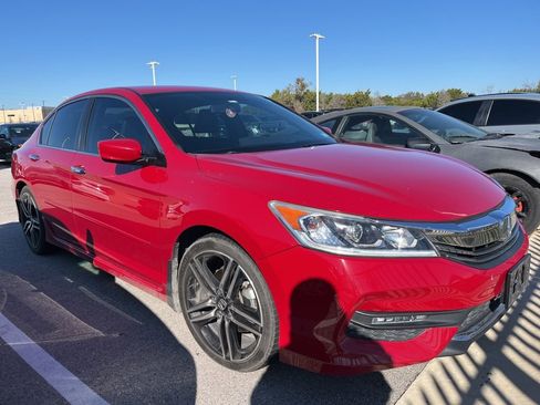 Used 2016 Honda Accord Sport image 2