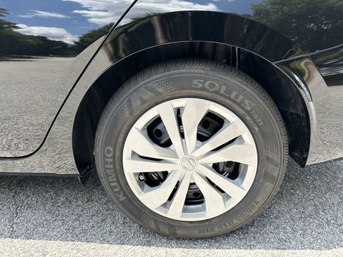 New 2025 Nissan Versa S w/ Trunk Package image 17